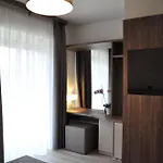 Regina 3*