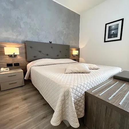 Regina Hotel