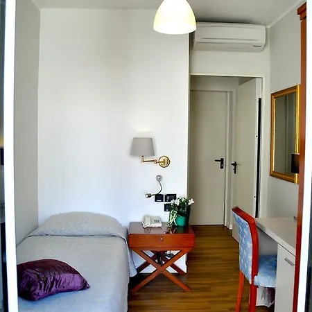 Regina Hotel