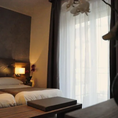 Regina Hotel