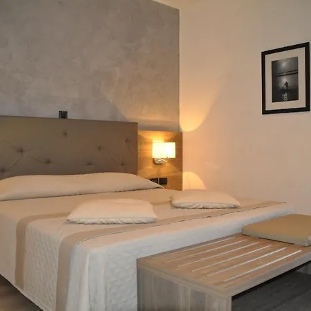 Regina 3* Grado